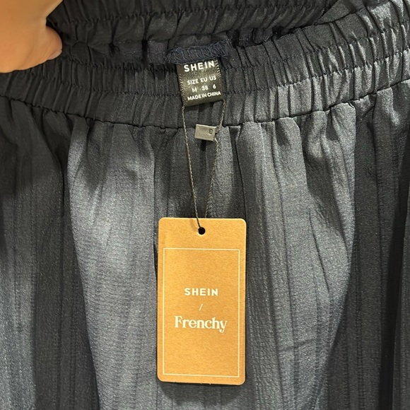 SHEIN - Picture 2 of 2